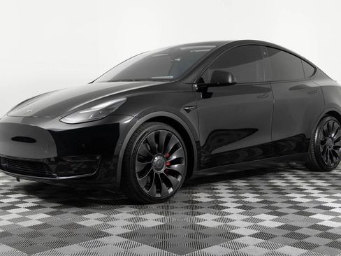 Used 2022 Tesla Model Y Performance image 1