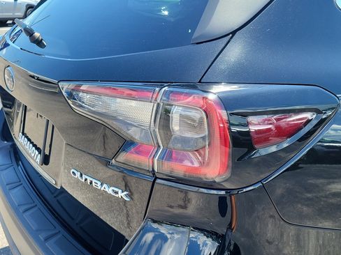 Certified 2023 Subaru Outback Premium AWD/4WD image 11