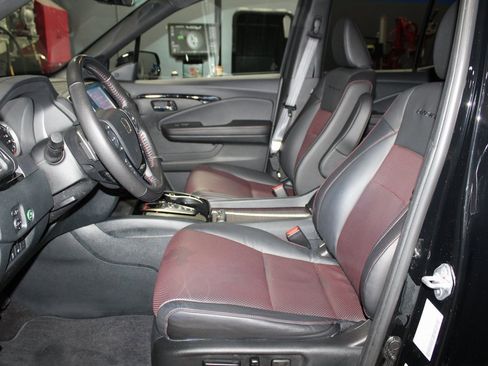 Certified 2023 Honda Ridgeline Black Edition image 14