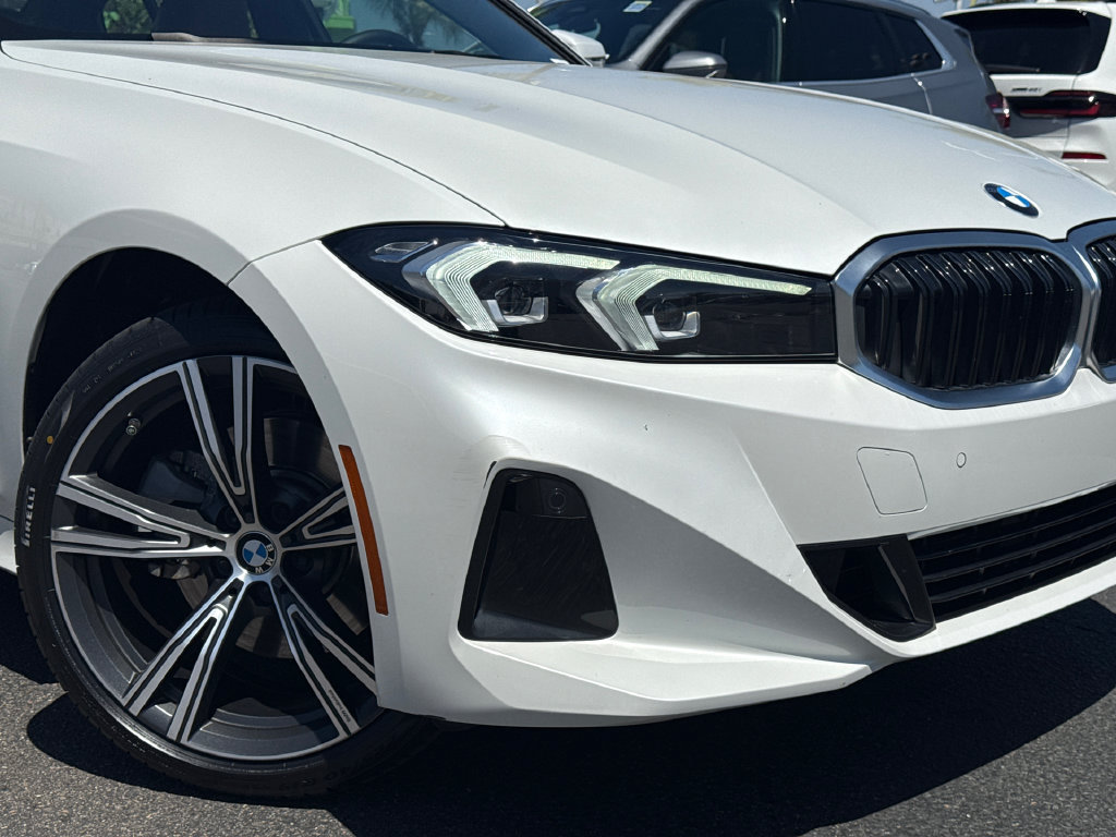 Used 2023 BMW 330i Sedan w/ Convenience Package RWD image 6