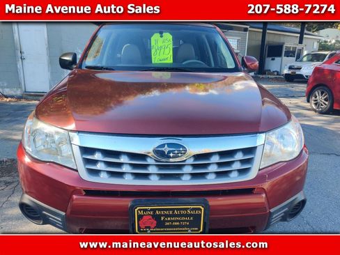 Used 2011 Subaru Forester 2.5X Premium image 1
