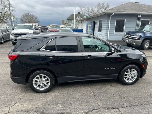 Used 2023 Chevrolet Equinox LT image 3