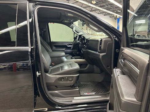 Used 2024 Chevrolet Silverado 2500 LTZ w/ LTZ Convenience Package AWD/4WD image 11