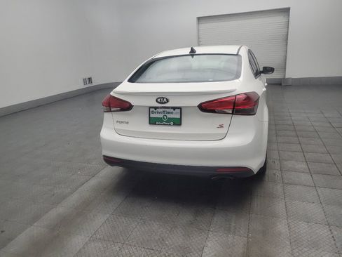 Used 2017 Kia Forte S FWD image 7