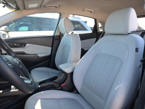 Certified 2023 Hyundai Kona SEL image 5