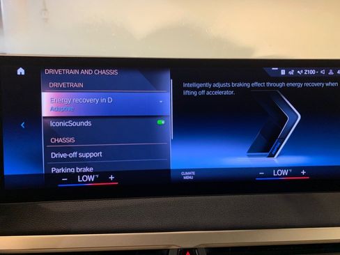 Used 2023 BMW iX xDrive50 w/ Premium Package AWD/4WD image 46