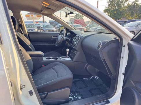 Used 2015 Nissan Rogue S w/ Convenience Package AWD/4WD image 24
