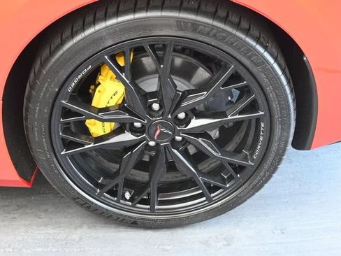 Used 2025 Chevrolet Corvette Stingray Preferred Conv w/ 2LT RWD image 10