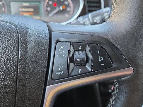 Used 2017 Buick Encore Essence image 17