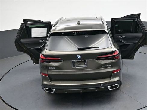 New 2026 BMW X5 xDrive50e w/ M Sport Package image 35