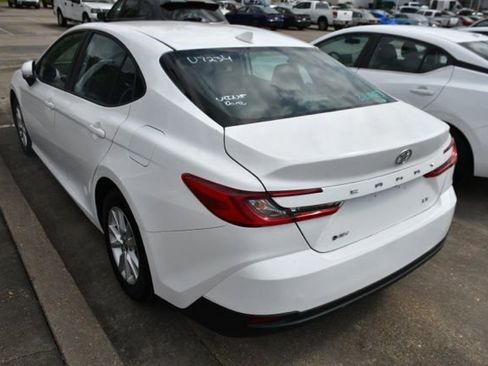 Used 2025 Toyota Camry LE image 2