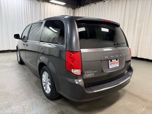 Used 2019 Dodge Grand Caravan SXT w/ Rear Park Assist Package FWD image 8