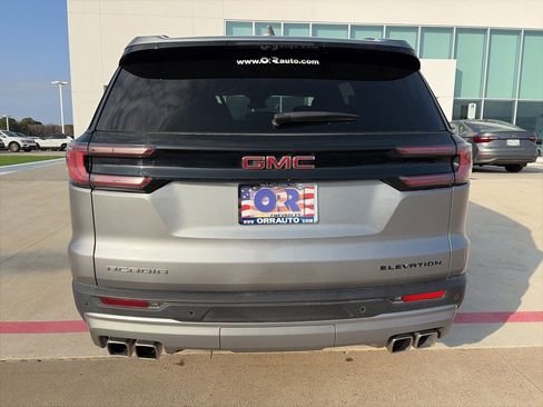 Used 2025 GMC Acadia Elevation image 7