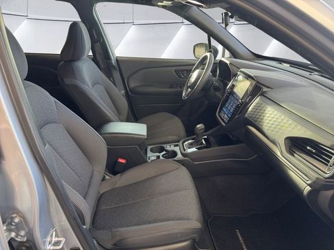 Used 2025 Subaru Forester Premium image 13