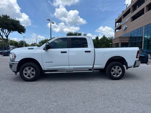 Used 2024 RAM 2500 Big Horn AWD/4WD image 2