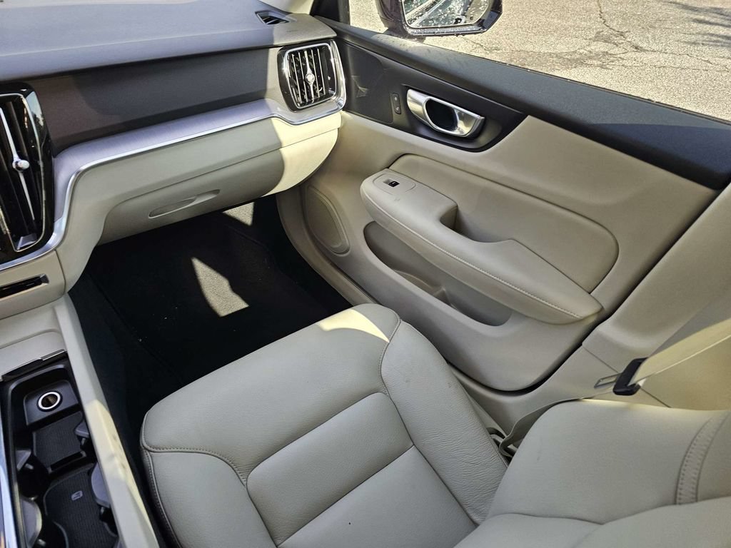Certified 2024 Volvo S60 B5 Core w/ Climate Package AWD/4WD image 15
