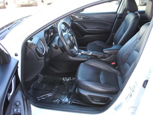 Used 2014 MAZDA MAZDA3 s Grand Touring w/ Technology Package FWD image 9