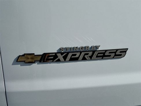 New 2025 Chevrolet Express 2500 Work Van w/ Driver Convenience Package image 15