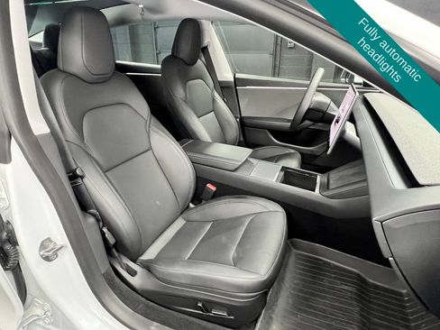 Used 2025 Tesla Model 3 Long Range RWD image 8