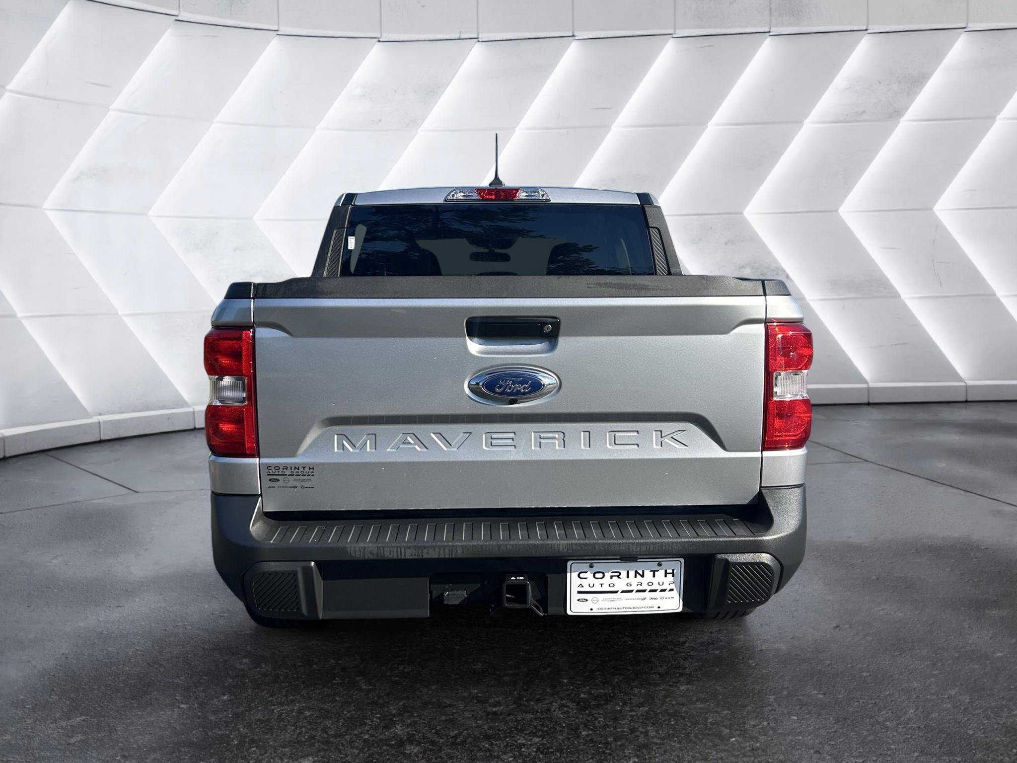 Used 2022 Ford Maverick XL FWD image 6