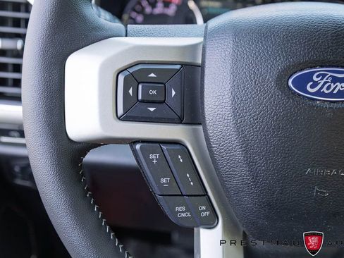 Used 2018 Ford F250 Lariat w/ Lariat Ultimate Package AWD/4WD image 28