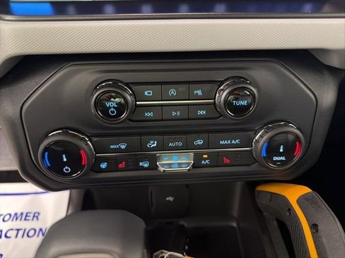 Used 2022 Ford Bronco Badlands image 22