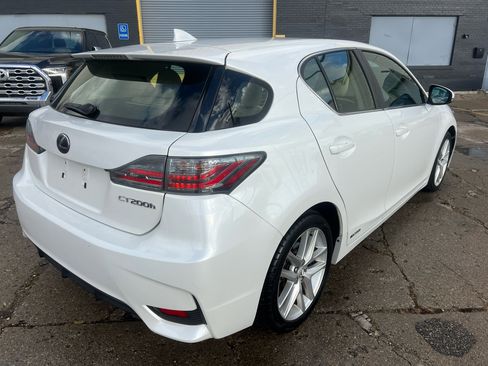 Used 2014 Lexus CT 200h w/ Seat Comfort Package image 5