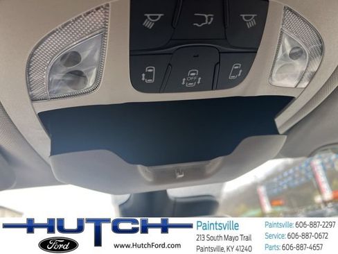 Used 2024 Chrysler Pacifica Touring-L FWD image 35