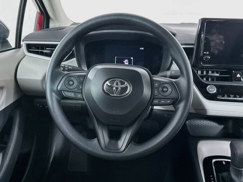 Used 2026 Toyota Corolla LE FWD image 18