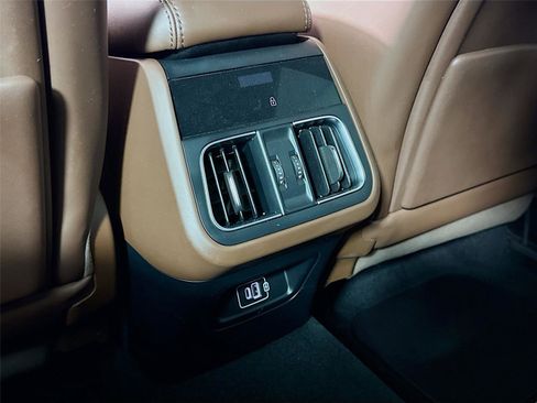 Used 2024 Maserati Grecale GT AWD/4WD image 22