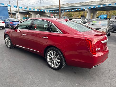 Used 2013 Cadillac XTS Premium image 6