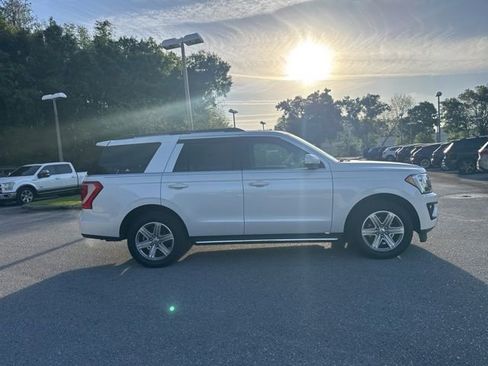 Used 2019 Ford Expedition XLT w/ Equipment Group 202A image 7