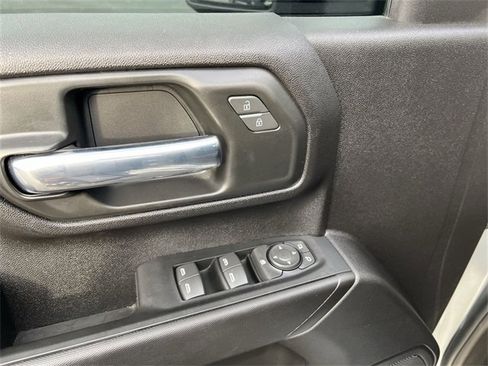 Certified 2025 Chevrolet Silverado 2500 Custom w/ Custom Convenience Package image 15