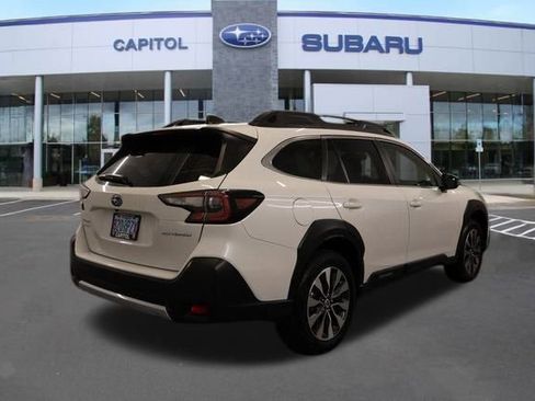 Used 2025 Subaru Outback Limited image 4