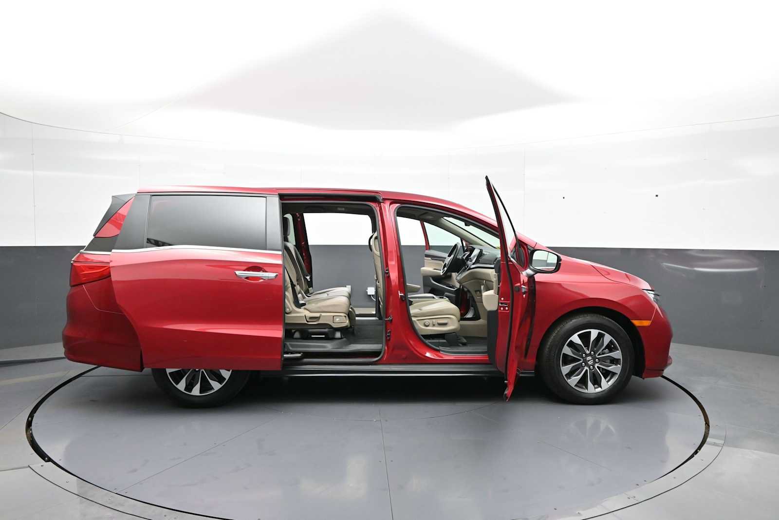 Certified 2024 Honda Odyssey EX-L image 45