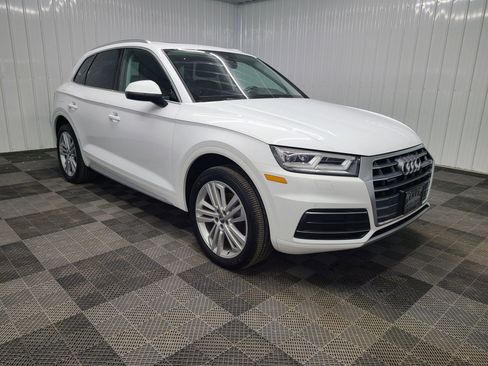 Used 2018 Audi Q5 2.0T Premium Plus w/ Premium Plus Package AWD/4WD image 4