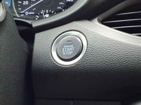 Used 2018 Hyundai Elantra GT w/ Tech Package 03 image 17