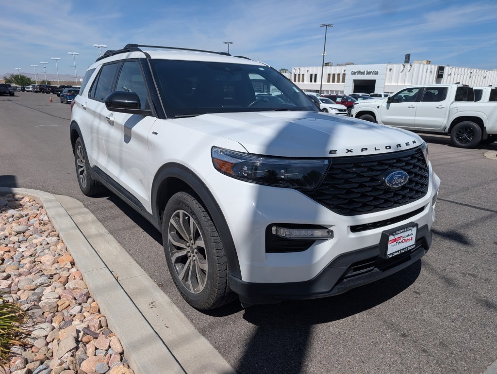 Used 2024 Ford Explorer ST-Line w/ Class IV Trailer Tow Package AWD/4WD image 4