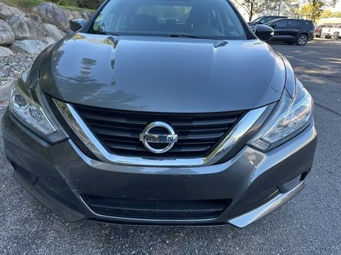 Used 2017 Nissan Altima 2.5 S w/ Power Driver Seat Package image 8