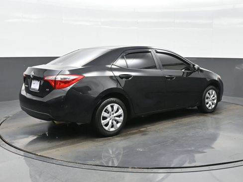 Used 2015 Toyota Corolla LE FWD image 8