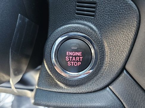 Certified 2025 Subaru Outback Premium image 31