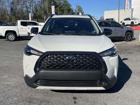 Used 2025 Toyota Corolla Cross LE w/ Moonroof Package FWD image 6