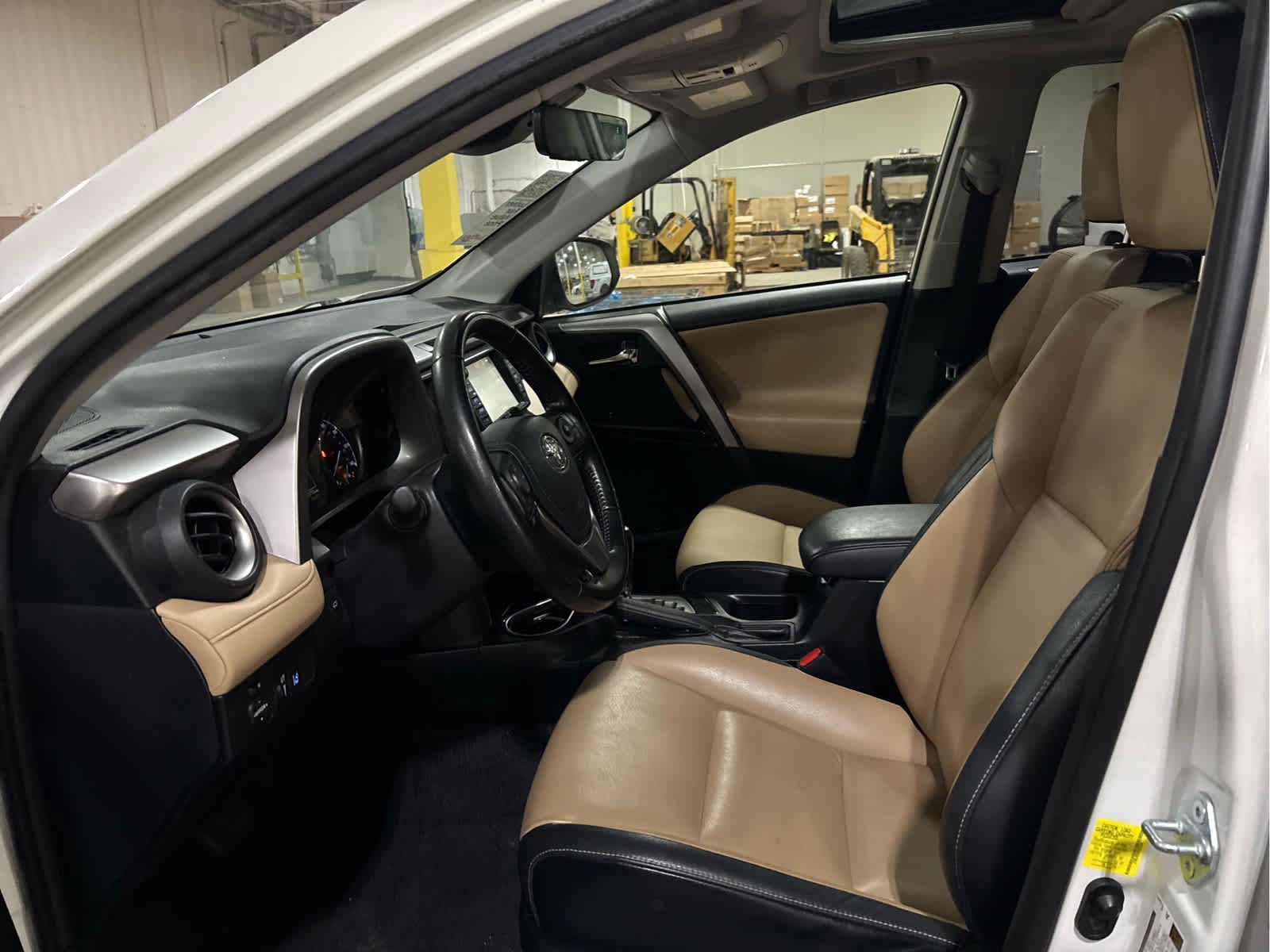 Certified 2018 Toyota RAV4 Limited AWD/4WD image 9