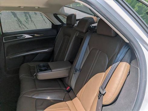 Used 2013 Lincoln MKZ FWD image 22