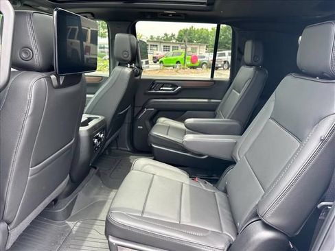 New 2026 GMC Yukon XL Denali w/ Denali Reserve Package AWD/4WD image 23
