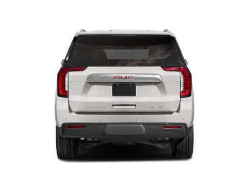 Used 2024 GMC Yukon SLE w/ Gmc Pro Safety Plus Package RWD image 8