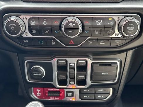 Used 2022 Jeep Wrangler Unlimited Rubicon 4xe w/ Steel Bumper Group AWD/4WD image 27