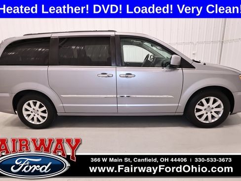 Used 2016 Chrysler Town & Country Touring w/ Driver Convenience Group FWD image 1