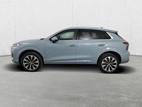 New 2026 Audi Q3 quattro 2.0T AWD/4WD image 4