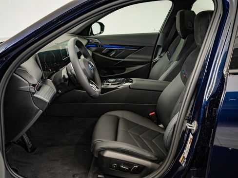 New 2026 BMW 550e xDrive image 15